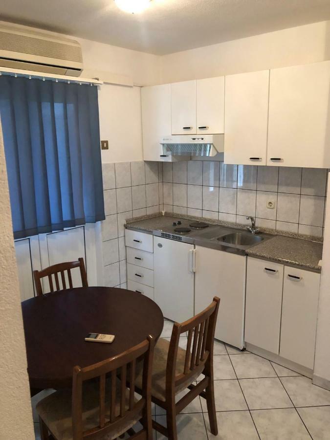Apartments With Private Parking Baška Voda エクステリア 写真