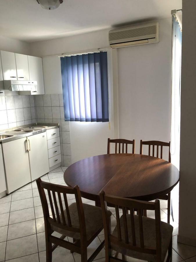 Apartments With Private Parking Baška Voda エクステリア 写真