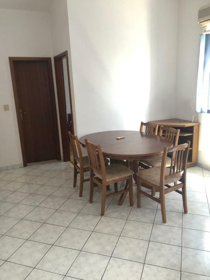 Apartments With Private Parking Baška Voda エクステリア 写真